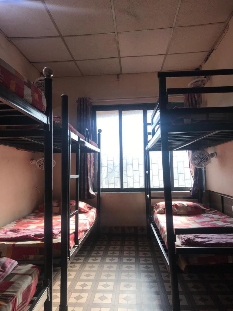Care Dormitory Bombay Extérieur photo